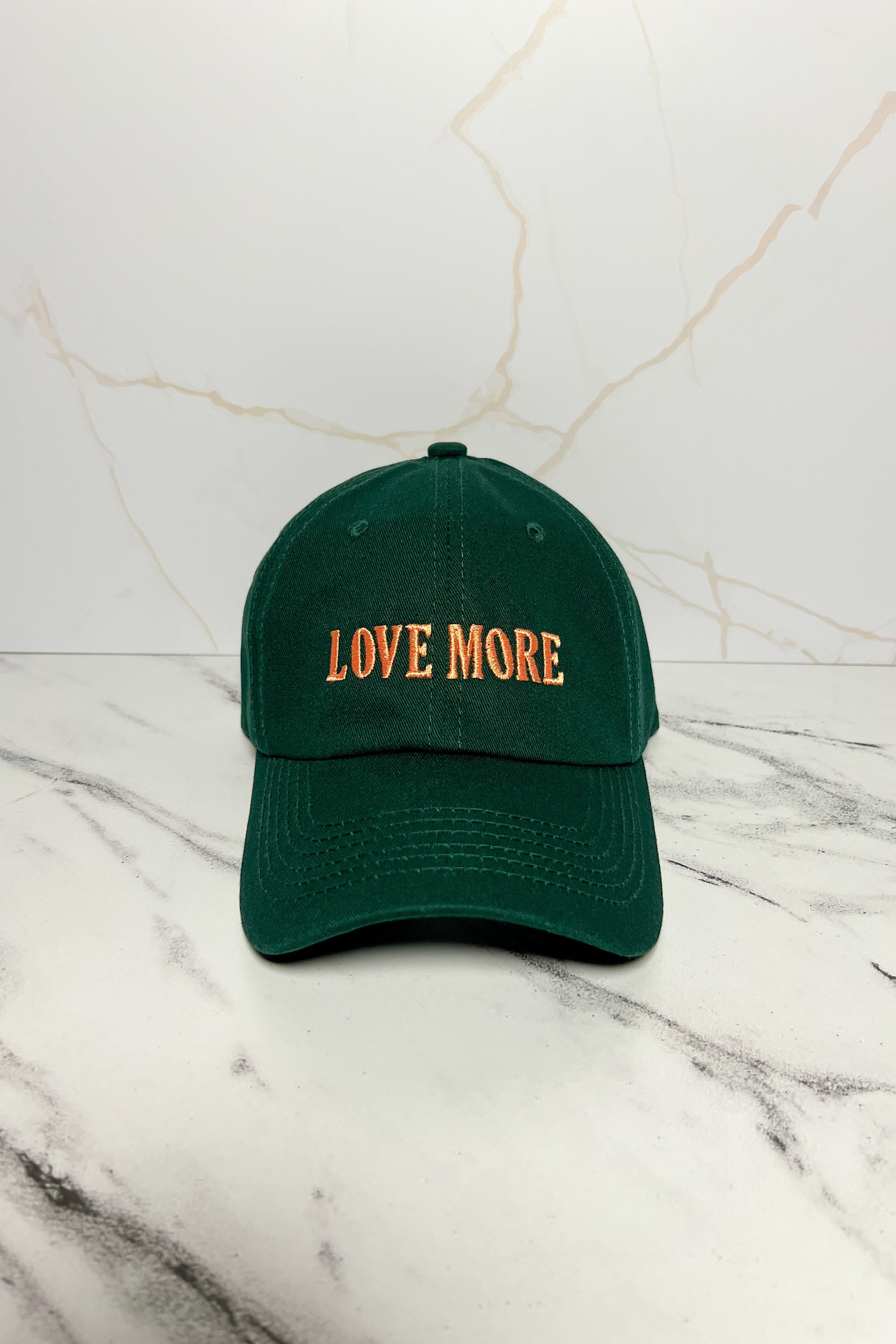 Gorra de Algodón Love More